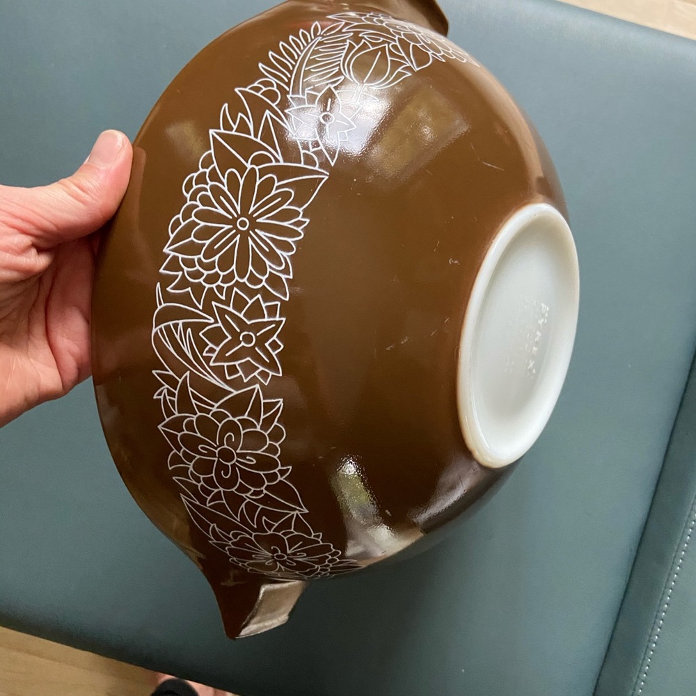 Pyrex Bowl